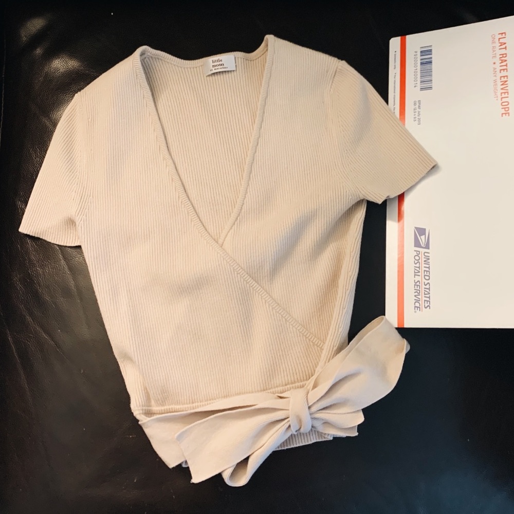 new aritzia little moon knit top